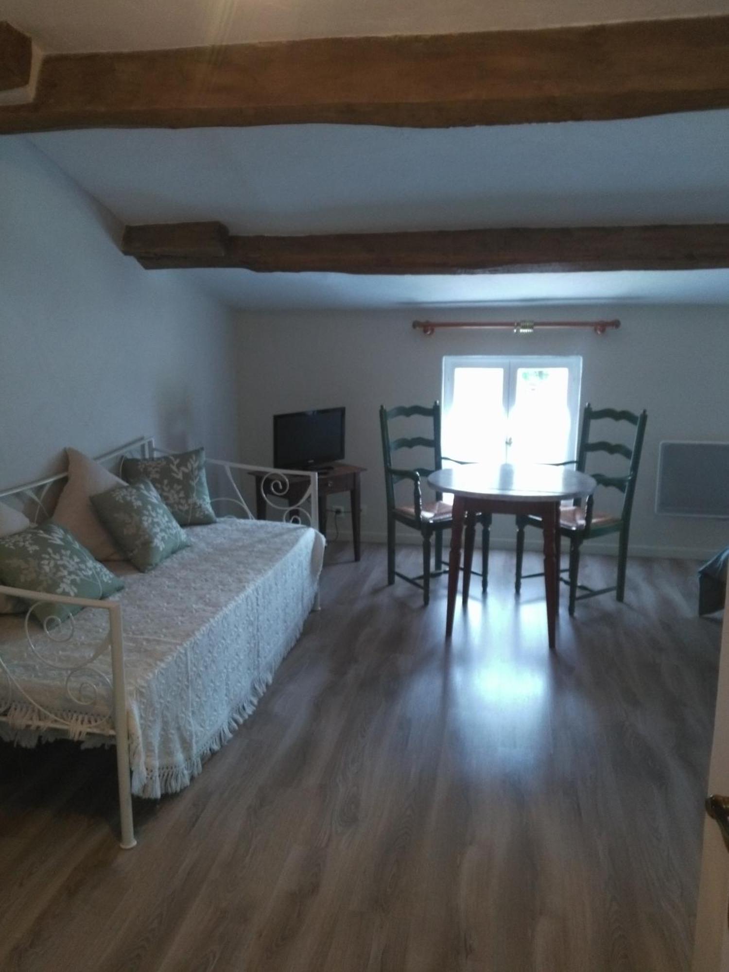 Maison D'Hotes La Chabanaise - Marais Poitevin Cramchaban Oda fotoğraf
